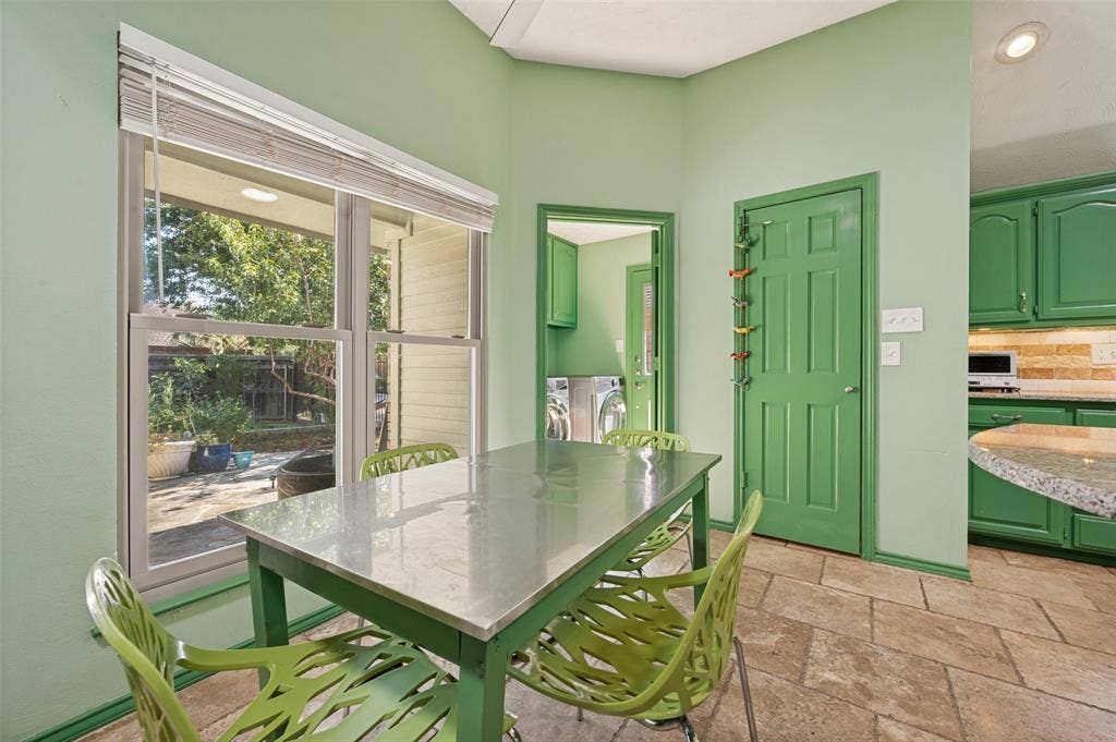 755 Red River Trail, Irving, TX 75063 755 Red River Trail, Irving, TX 75063