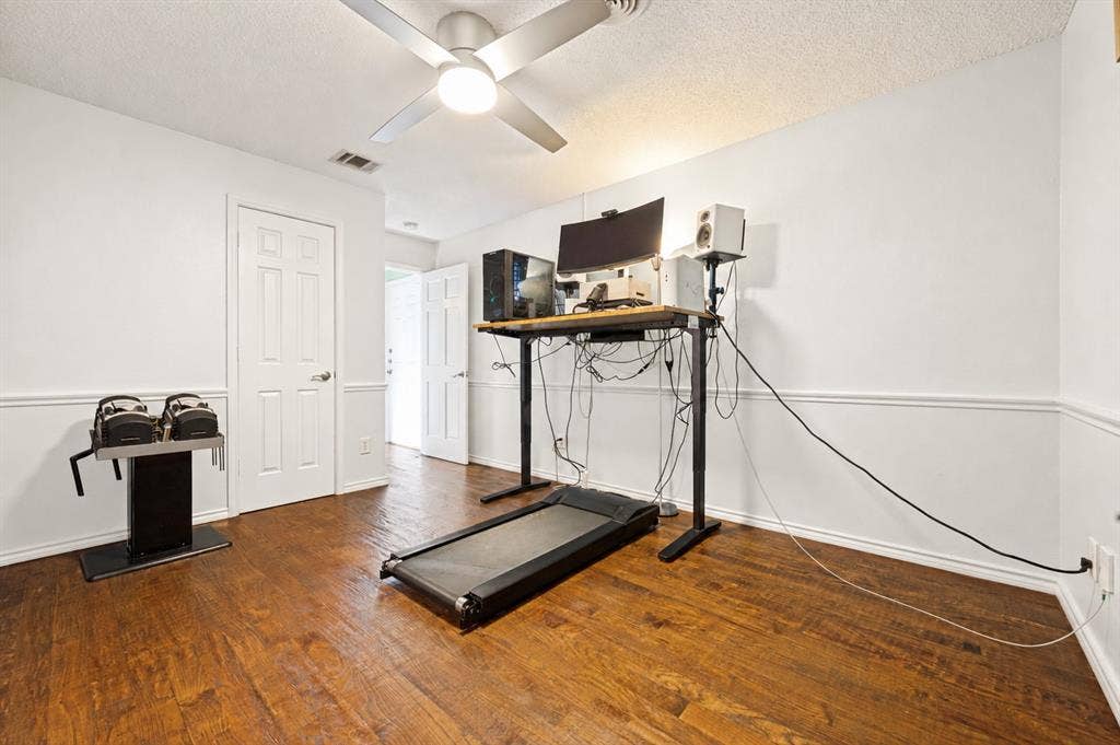 755 Red River Trail, Irving, TX 75063 Virtual renovation: Wall colors digitally altered
