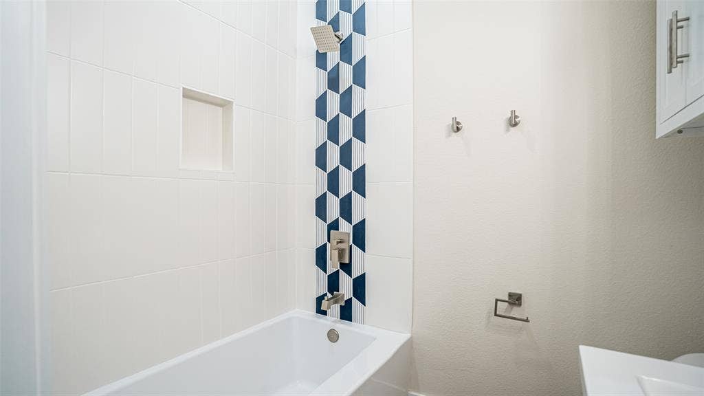 5426 Van Horn Drive, Granbury, TX 76048 5426 Van Horn Drive, Granbury, TX 76048