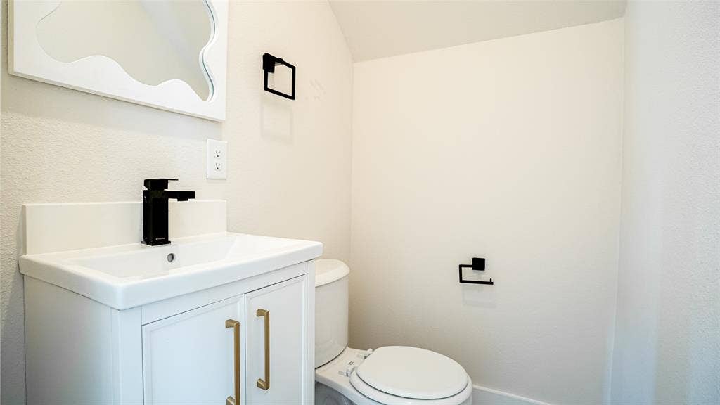 5426 Van Horn Drive, Granbury, TX 76048 5426 Van Horn Drive, Granbury, TX 76048