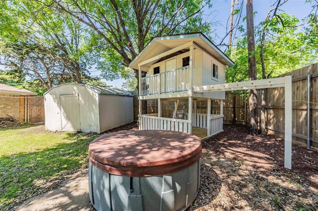 1718 Timbers Drive, Irving, TX 75061 1718 Timbers Drive, Irving, TX 75061