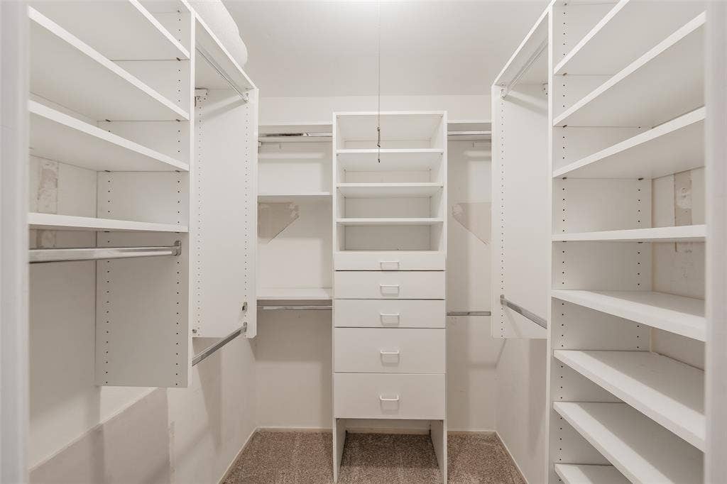 1718 Timbers Drive, Irving, TX 75061 1718 Timbers Drive, Irving, TX 75061
