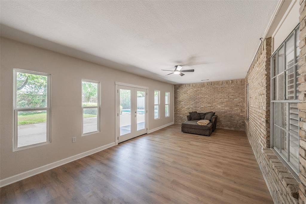 1718 Timbers Drive, Irving, TX 75061 1718 Timbers Drive, Irving, TX 75061