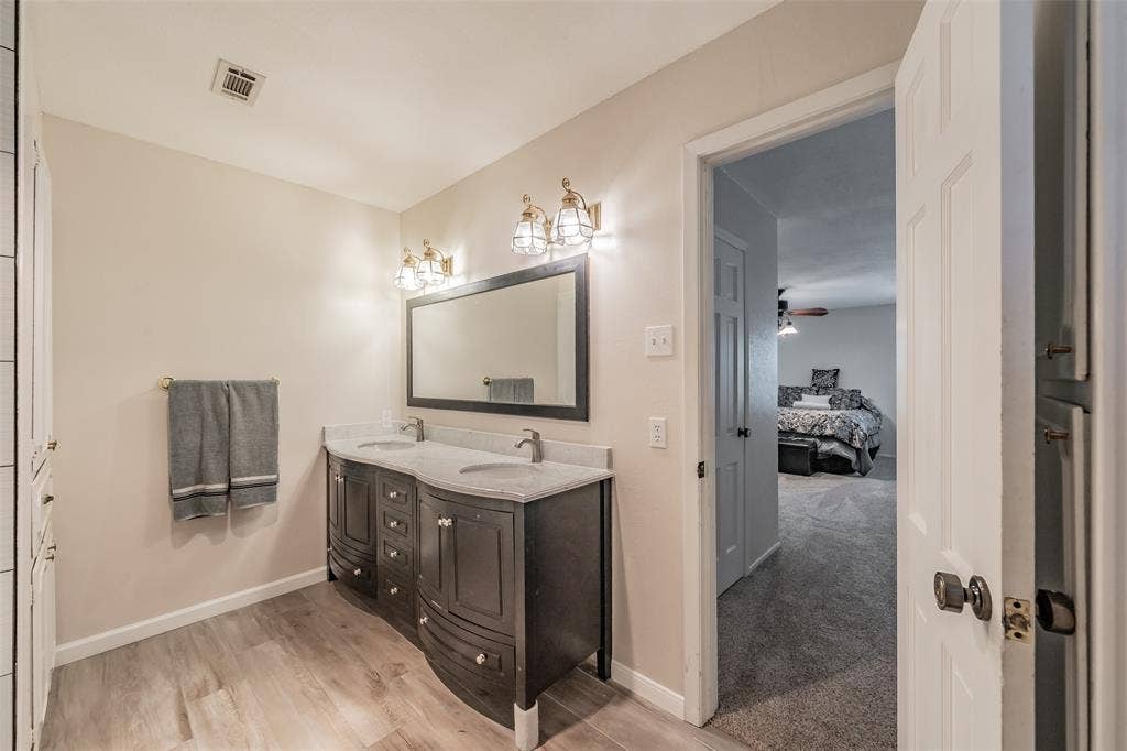 1718 Timbers Drive, Irving, TX 75061 1718 Timbers Drive, Irving, TX 75061