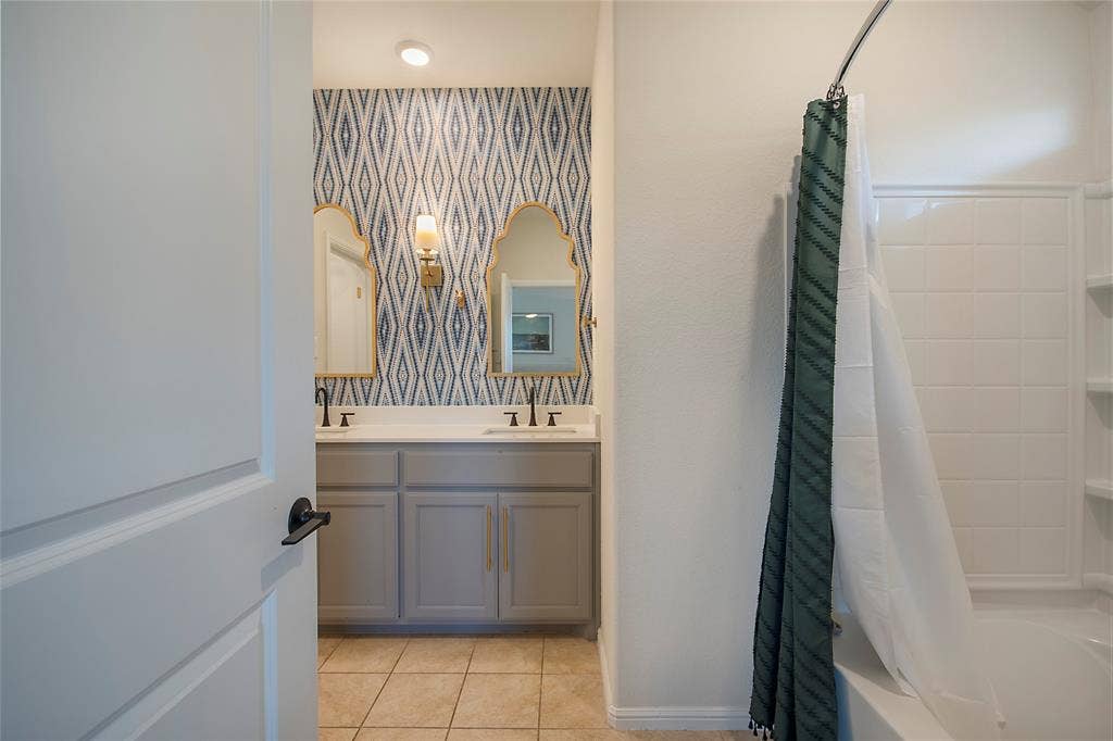 2316 Sadlers Creek Lane, Fort Worth, TX 76108 2316 Sadlers Creek Lane, Fort Worth, TX 76108