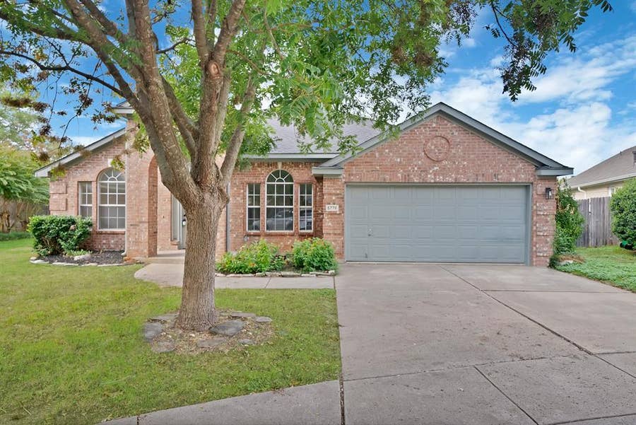 Property photo for 5776 Falcon Ridge Court, Haltom City, TX