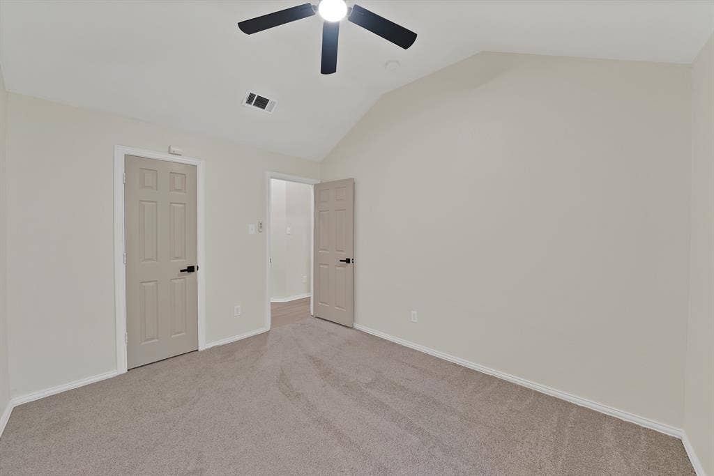 5776 Falcon Ridge Court, Haltom City, TX 76137