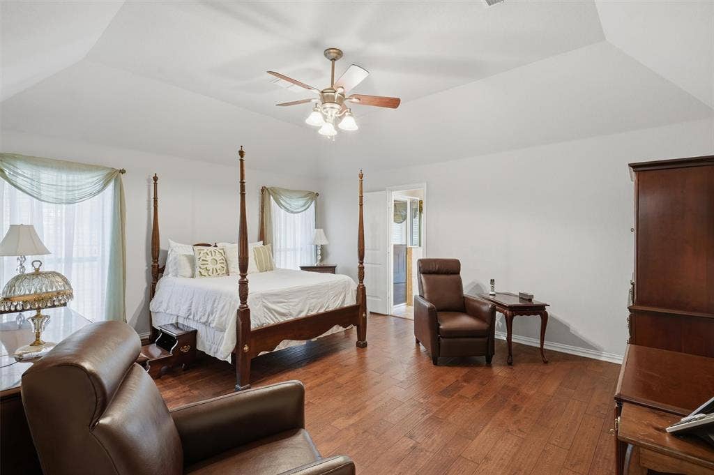 136 Castle Pines Drive, Willow Park, TX 76008