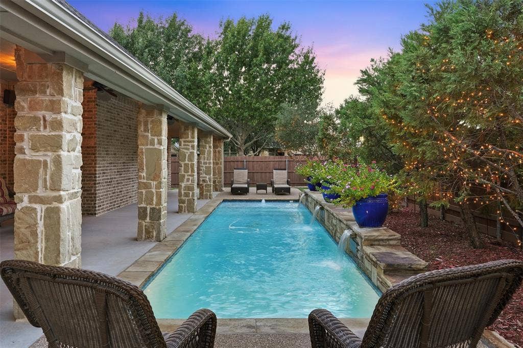 136 Castle Pines Drive, Willow Park, TX 76008