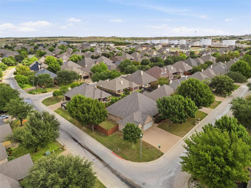 136 Castle Pines Drive, Willow Park, TX 76008