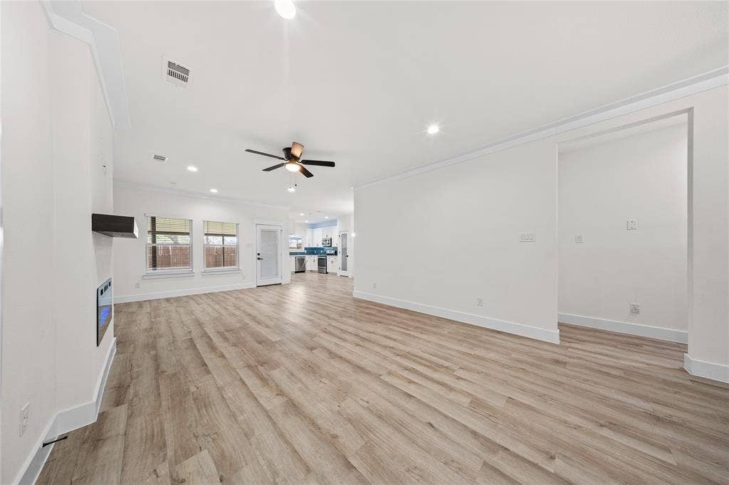 1829 Galveston Street, Grand Prairie, TX 75051