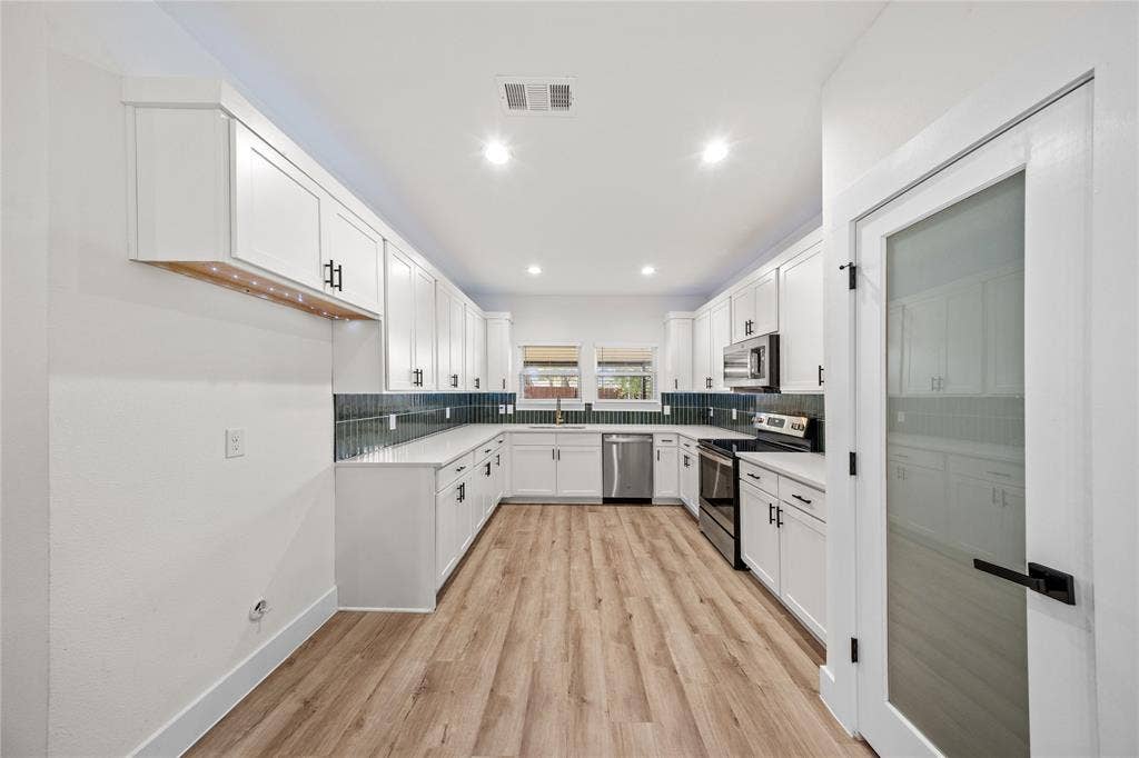 1829 Galveston Street, Grand Prairie, TX 75051