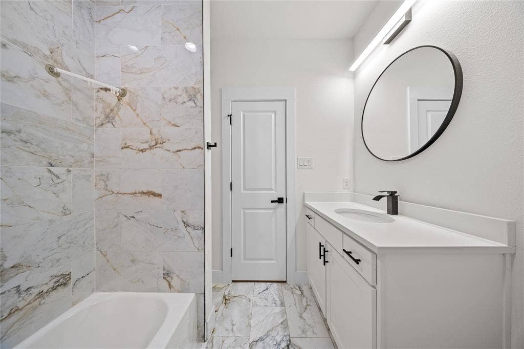 1829 Galveston Street, Grand Prairie, TX 75051