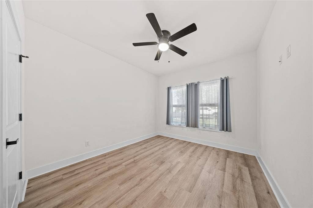 1829 Galveston Street, Grand Prairie, TX 75051