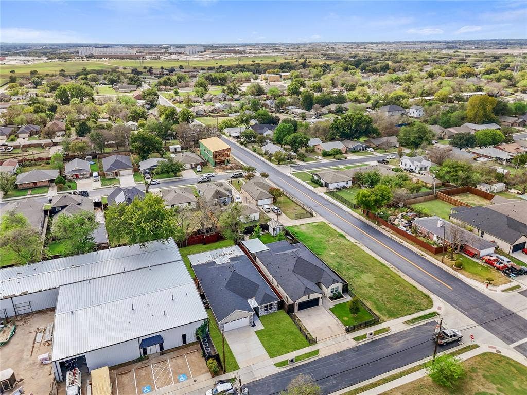 1829 Galveston Street, Grand Prairie, TX 75051