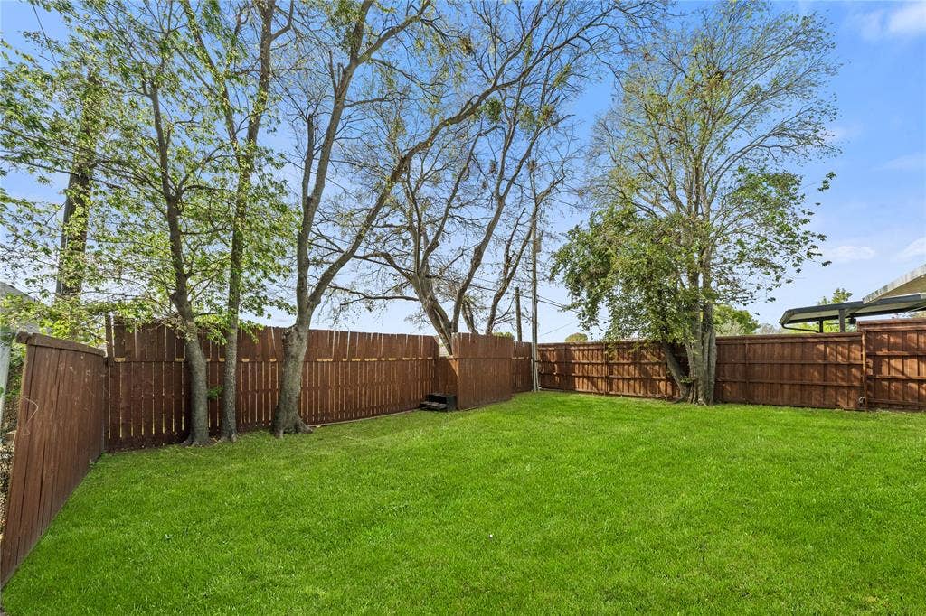 1829 Galveston Street, Grand Prairie, TX 75051