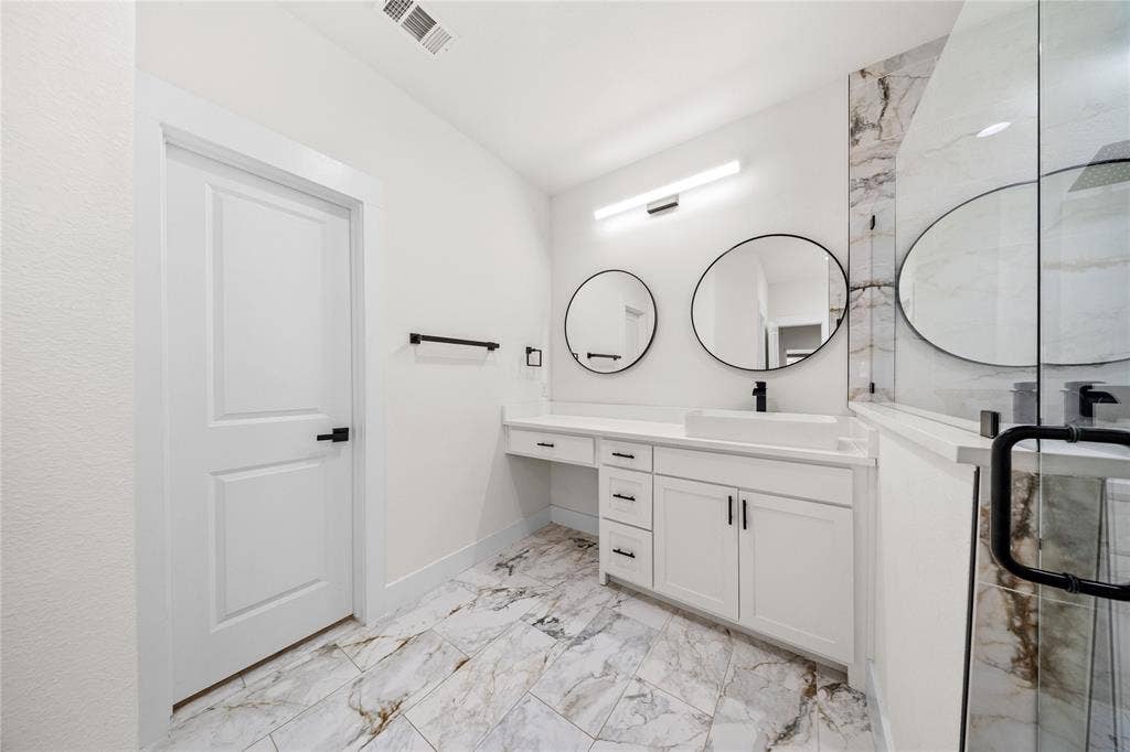1829 Galveston Street, Grand Prairie, TX 75051