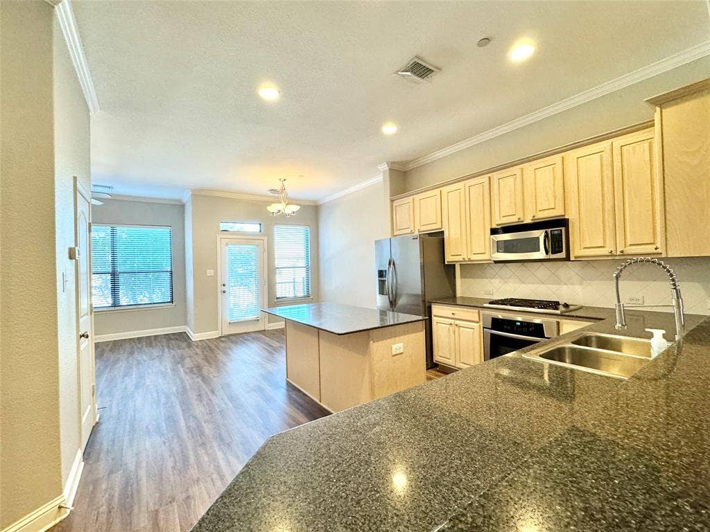 5741 Pantheon Court, Plano, TX 75024 5741 Pantheon Court, Plano, TX 75024