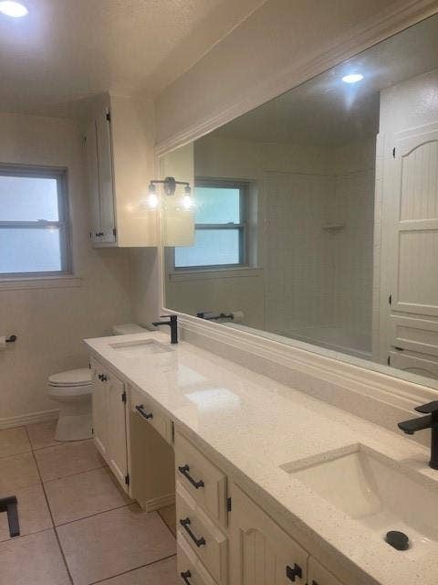 315 S Baker Street, Granbury, TX 76048 315 S Baker Street, Granbury, TX 76048