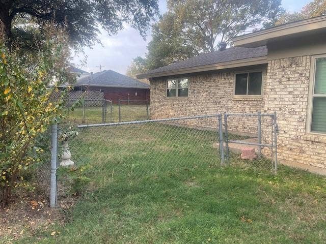 315 S Baker Street, Granbury, TX 76048 315 S Baker Street, Granbury, TX 76048