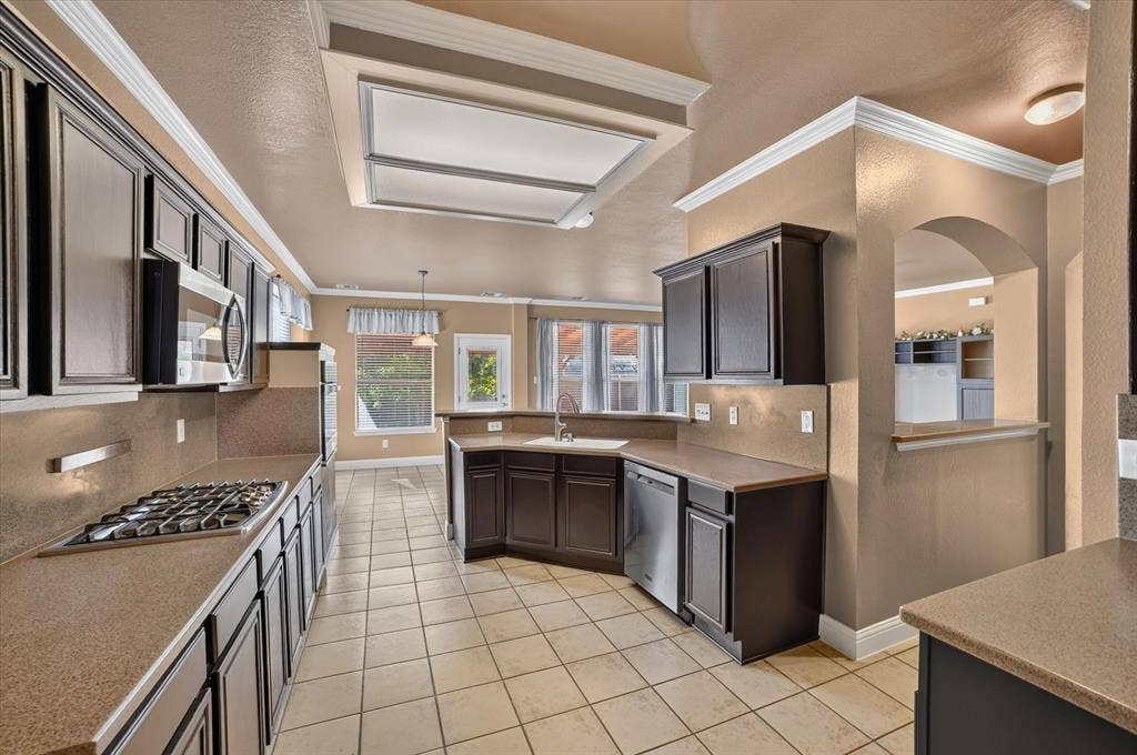 7406 Westway Drive, Rowlett, TX 75089 7406 Westway Drive, Rowlett, TX 75089