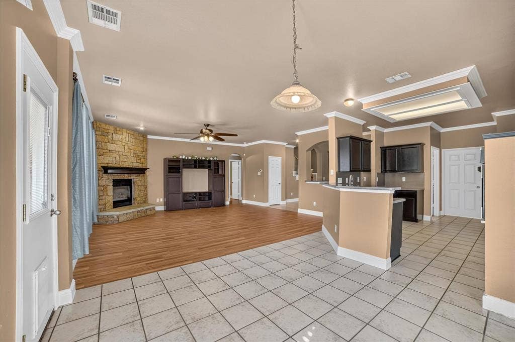 7406 Westway Drive, Rowlett, TX 75089 7406 Westway Drive, Rowlett, TX 75089