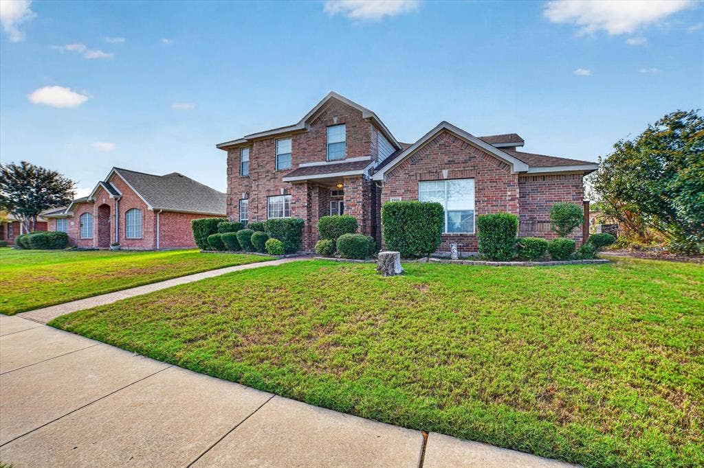 7406 Westway Drive, Rowlett, TX 75089 7406 Westway Drive, Rowlett, TX 75089