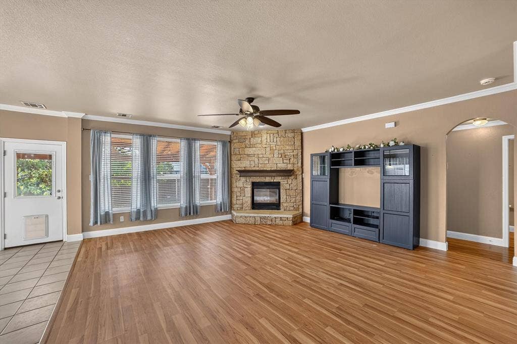 7406 Westway Drive, Rowlett, TX 75089 7406 Westway Drive, Rowlett, TX 75089