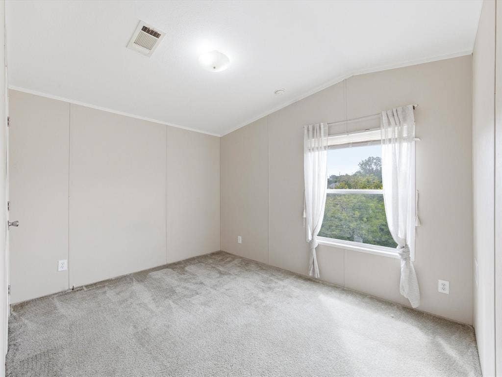 4113 Goliad Drive, Granbury, TX 76048 Split bedroom, nice sized closet with hall bath.