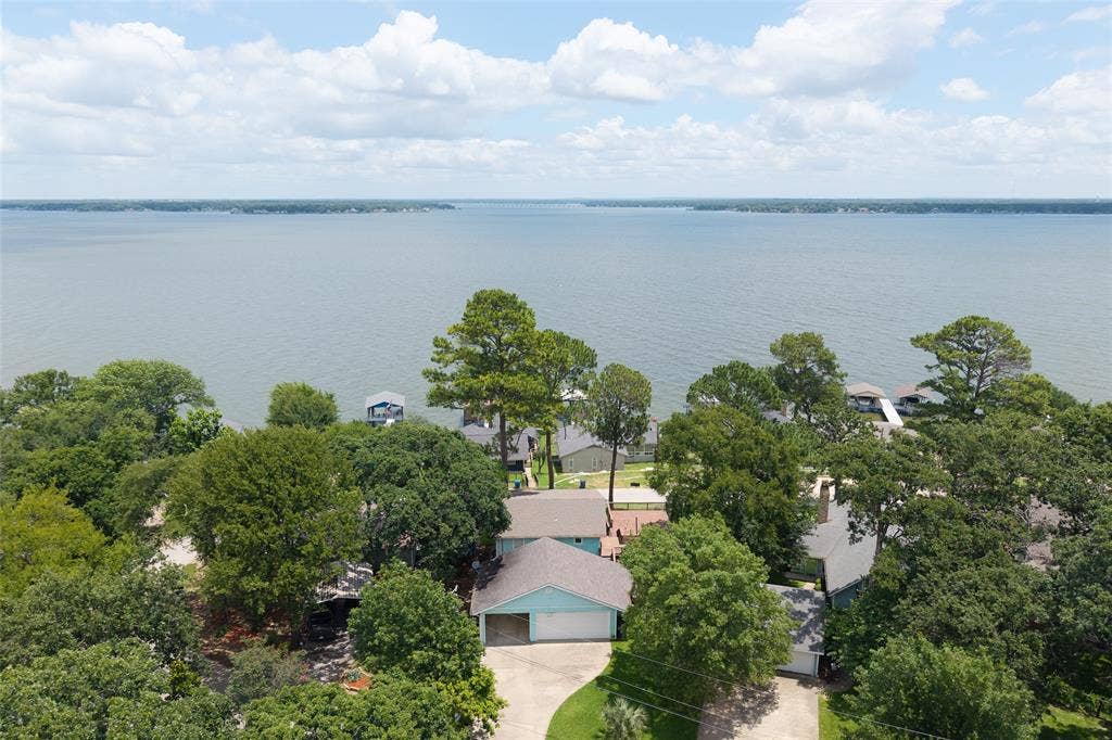 116 Isle Of View Drive, Tool, TX 75143 116 Isle Of View Drive, Tool, TX 75143