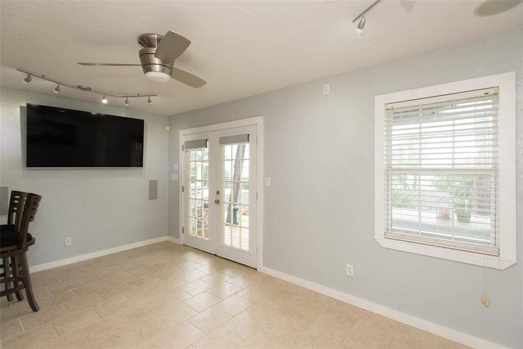 116 Isle Of View Drive, Tool, TX 75143 116 Isle Of View Drive, Tool, TX 75143