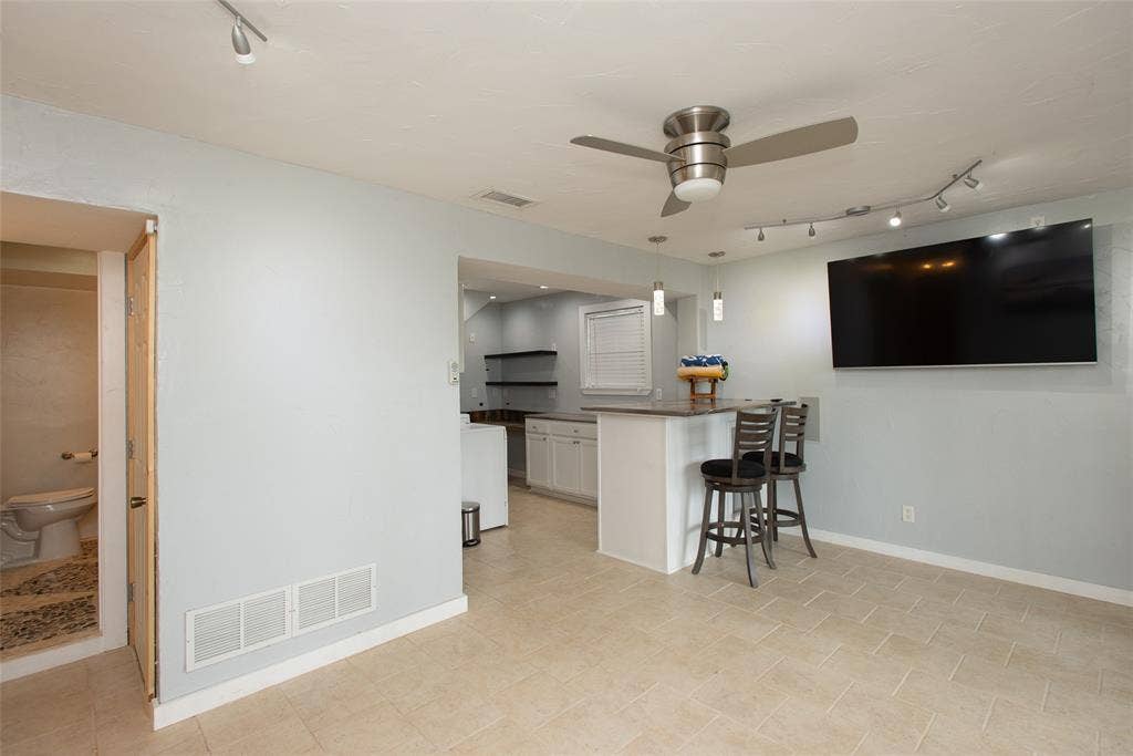 116 Isle Of View Drive, Tool, TX 75143 116 Isle Of View Drive, Tool, TX 75143