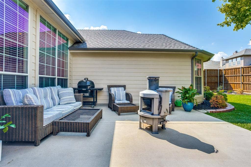 6119 Laurel Crest Lane, Sachse, TX 75048 6119 Laurel Crest Lane, Sachse, TX 75048