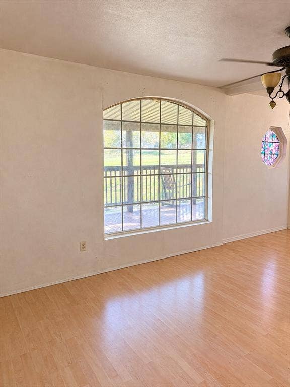 14833 Fm 2756, Farmersville, TX 75442 living room with window to front porch