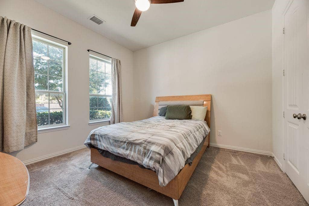 1009 Pampa Drive, Murphy, TX 75094