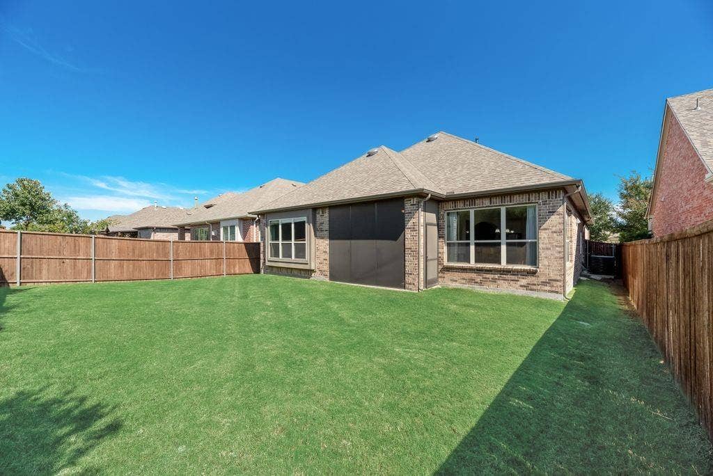 1009 Pampa Drive, Murphy, TX 75094