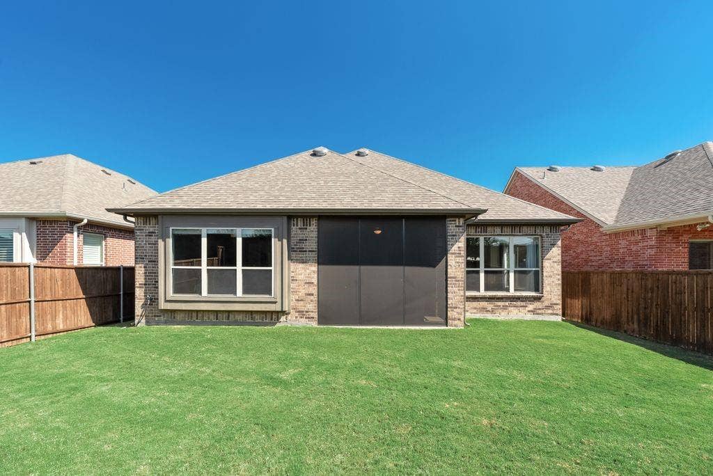 1009 Pampa Drive, Murphy, TX 75094