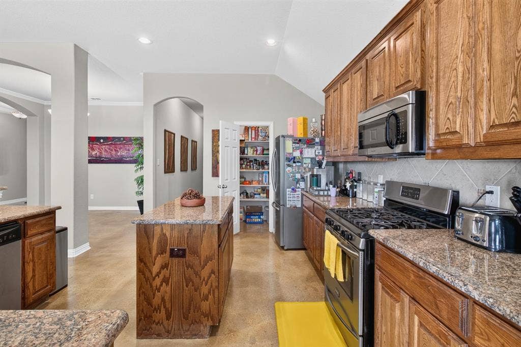 700 Edgewood Drive, DeSoto, TX 75115 700 Edgewood Drive, DeSoto, TX 75115