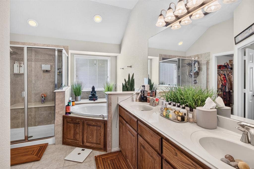 700 Edgewood Drive, DeSoto, TX 75115 700 Edgewood Drive, DeSoto, TX 75115