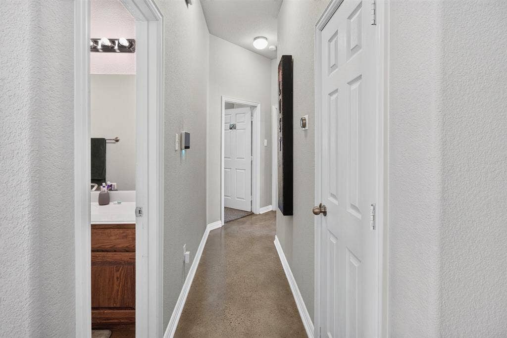 700 Edgewood Drive, DeSoto, TX 75115 700 Edgewood Drive, DeSoto, TX 75115