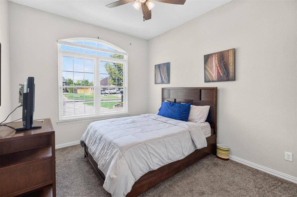 700 Edgewood Drive, DeSoto, TX 75115 700 Edgewood Drive, DeSoto, TX 75115