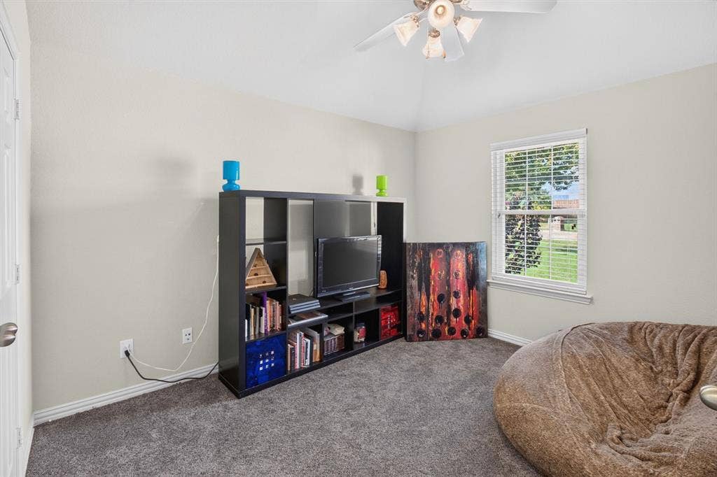 700 Edgewood Drive, DeSoto, TX 75115 700 Edgewood Drive, DeSoto, TX 75115