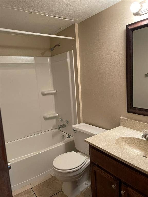 2414 PALO ALTO, Arlington, TX 76015 Bath 1