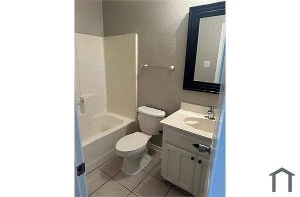 Property photo for 4400 Southbend Drive, Fort Worth, TX