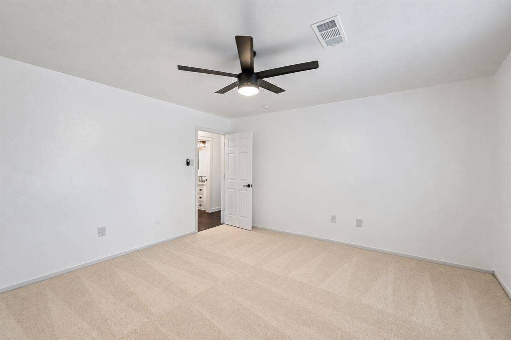 180 N Woodland Trail, Double Oak, TX 75077 Bedroom 1 Downstairs