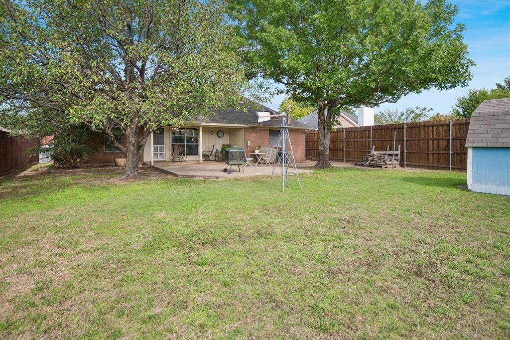8920 Ashcraft Drive, North Richland Hills, TX 76182 Fabulous private backyard.