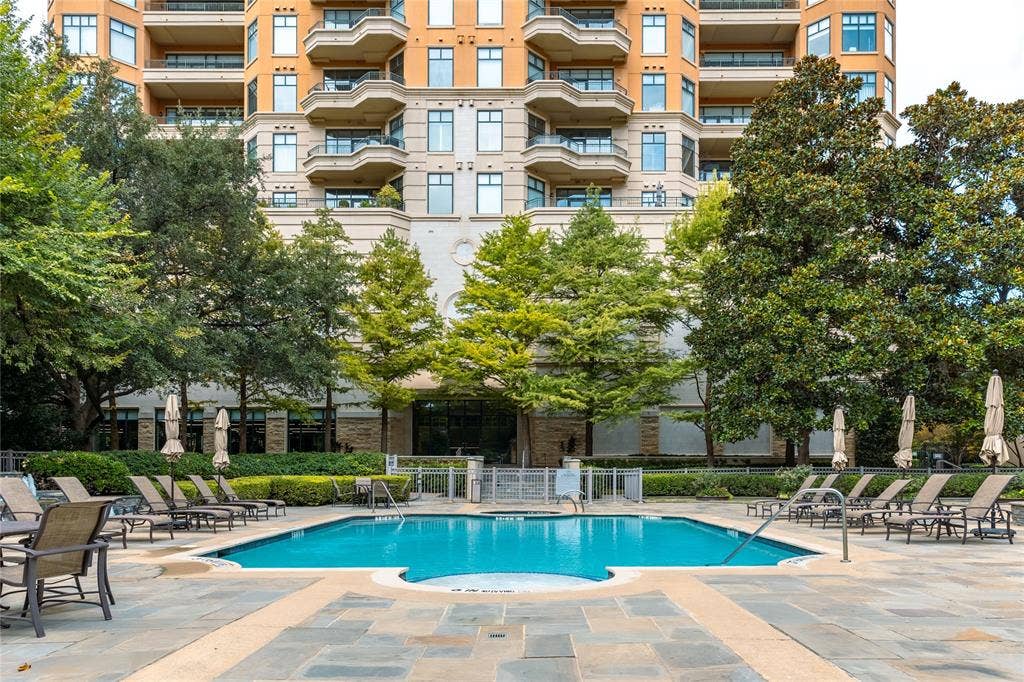 2828 Hood Street, #801, Dallas, TX 75219 2828 Hood Street, #801, Dallas, TX 75219