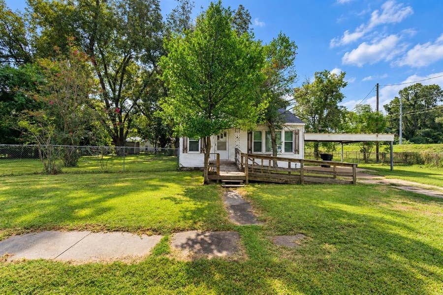 Property photo for 106 Thompson Street, Bossier City, LA