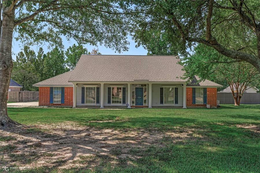 Property photo for 134 Crosscreek Drive, Bossier City, LA