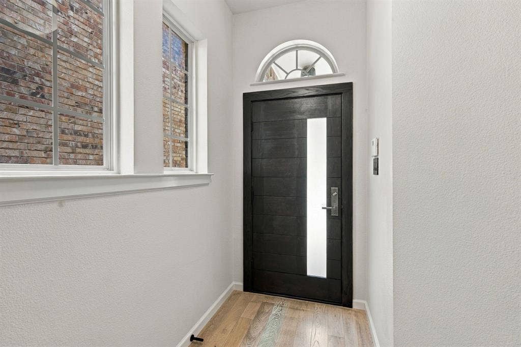 227 Buckingham Avenue, Euless, TX 76040